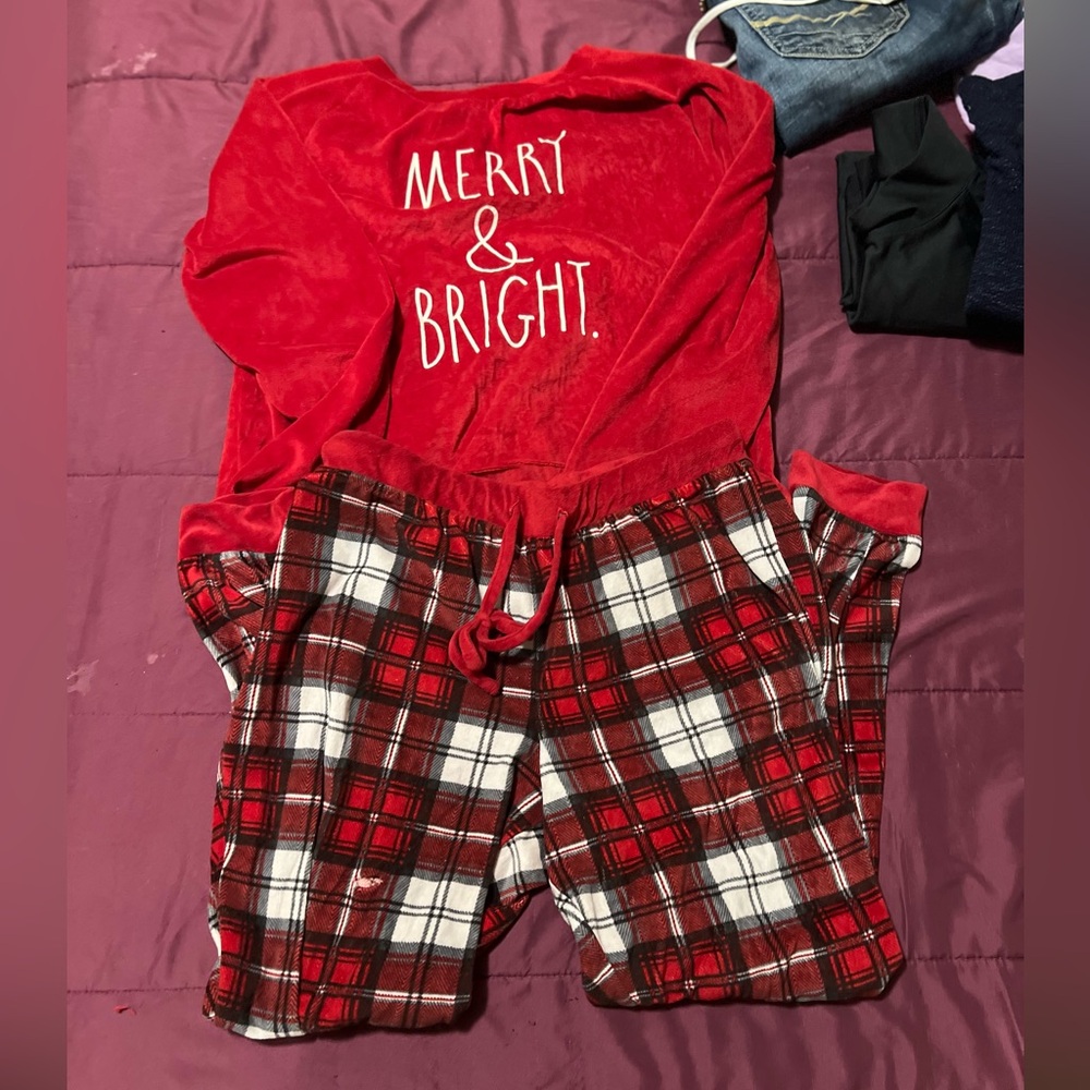Rae Dunn Christmas pajama set